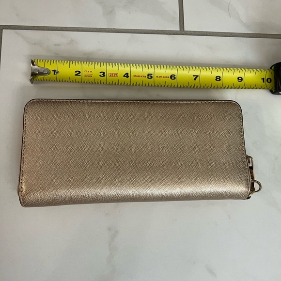 Michael Kors metallic gold zip up wallet or clutch. - Picture 3 of 10